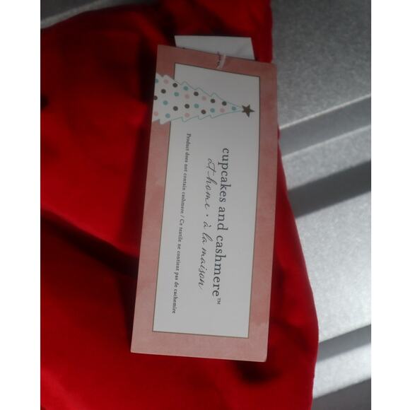 Cupcakes and Cashmere Red Viral Velvet Bow 4 FEET - Picture 4 of 4